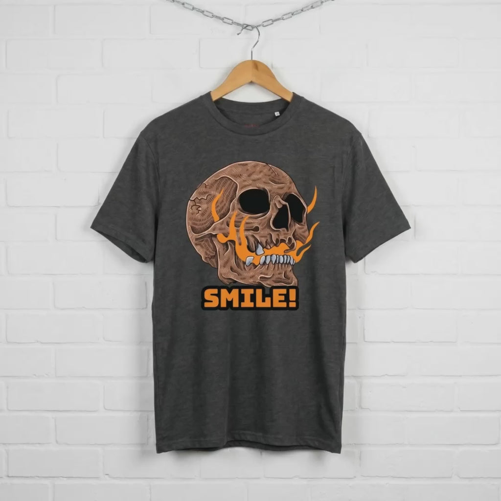 "Smile, my skull" // unisex T-Shirt // 100% Bio-Baumwolle